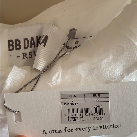 // BB DAKOTA Dress // - Picture 8 of 9
